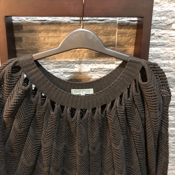 The Cue Flutter Sweater - Picture 4 of 8